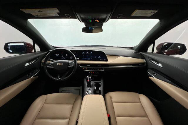 2024 Cadillac XT4 Luxury