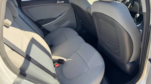 2013 Hyundai Accent GLS