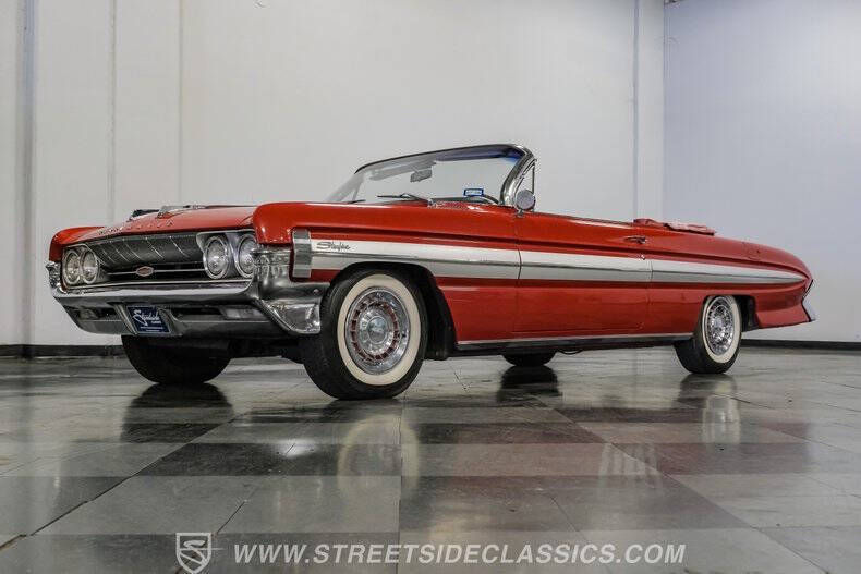 1961 Oldsmobile Starfire