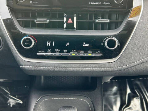 2022 Toyota Corolla Hatchback SE