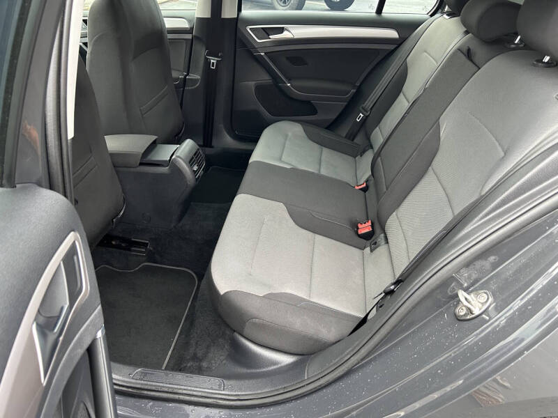 2016 Volkswagen e-Golf SE