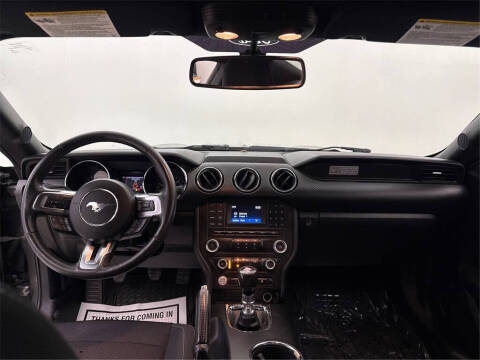 2017 Ford Mustang V6