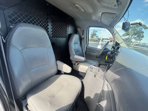 2004 Ford E-Series E-150