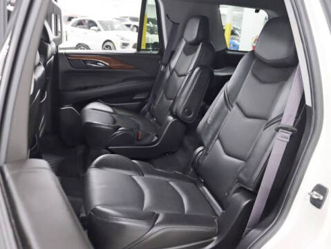 2015 Cadillac Escalade Luxury