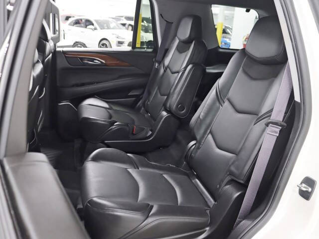 2015 Cadillac Escalade Luxury