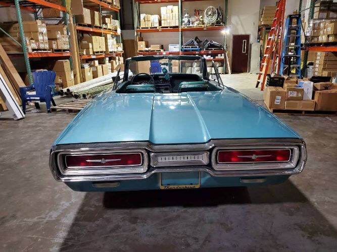 1964 Ford Thunderbird