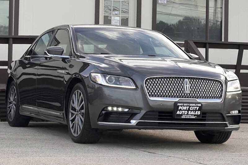2017 Lincoln Continental Select