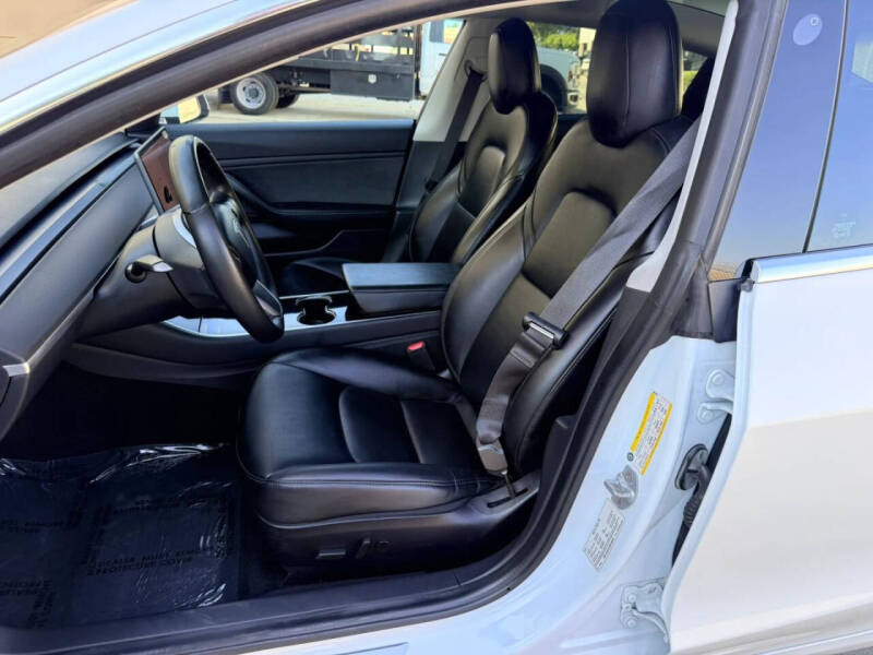 2019 Tesla Model 3 Standard Range Plus