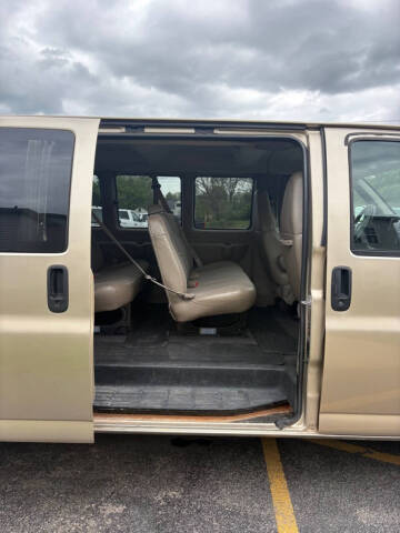 2008 GMC Savana LS 3500