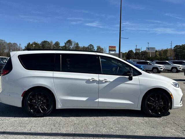 2024 Chrysler Pacifica Limited