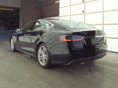 2015 Tesla Model S 85D