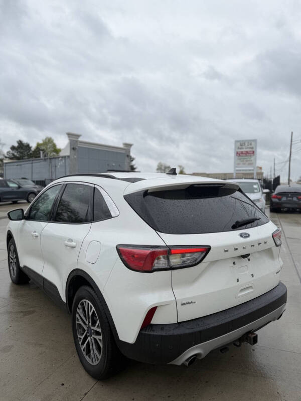 2020 Ford Escape SEL