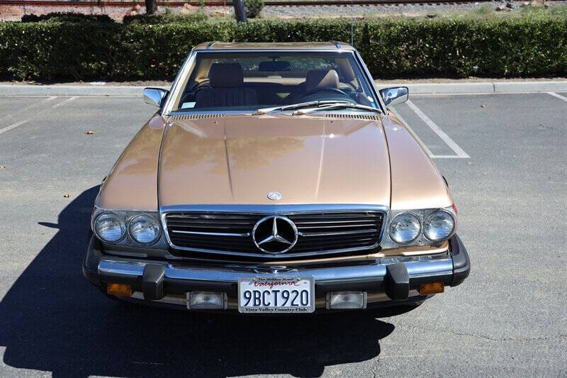 1986 Mercedes-Benz 560-Class 560 SL