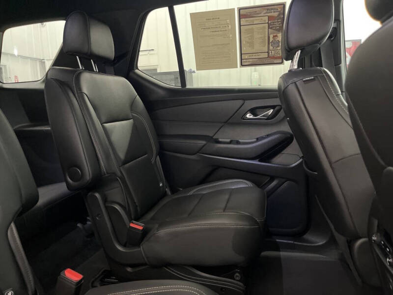 2022 Chevrolet Traverse LT Leather