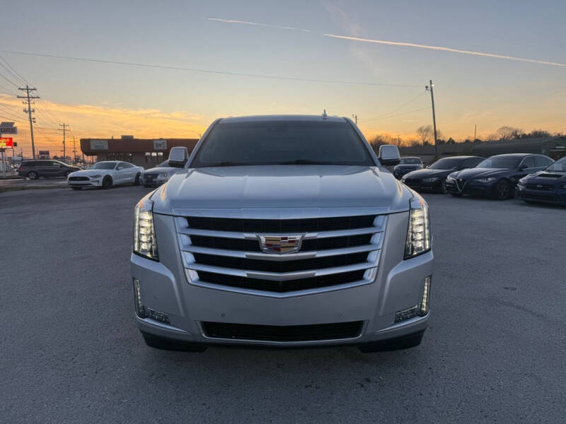 2017 Cadillac Escalade Luxury