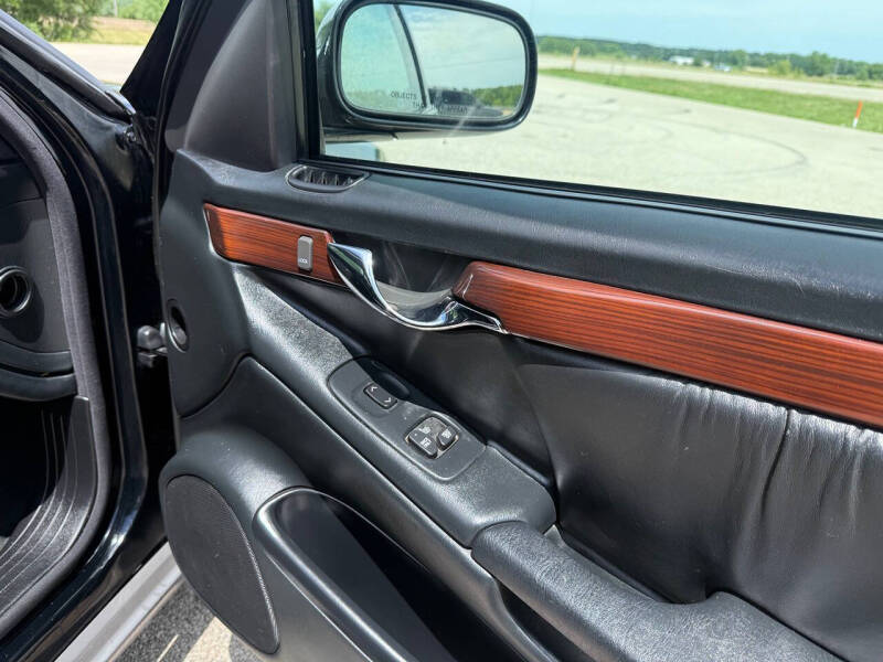 2000 Cadillac DeVille DHS