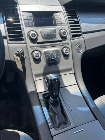 2016 Ford Taurus SEL