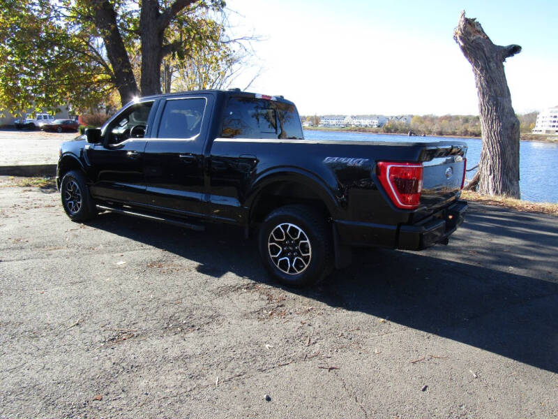 2023 Ford F-150 XLT photo 6