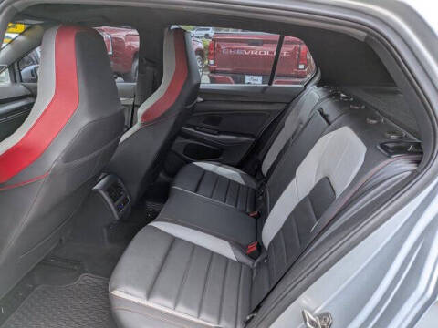 2023 Volkswagen Golf GTI Autobahn