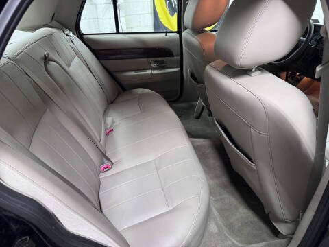 2011 Mercury Grand Marquis LS