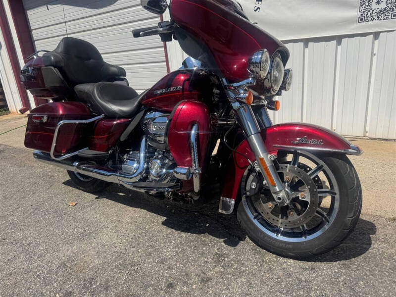 2017 Harley-Davidson FLHTK -