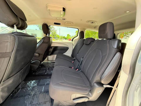 2018 Chrysler Pacifica Touring Plus