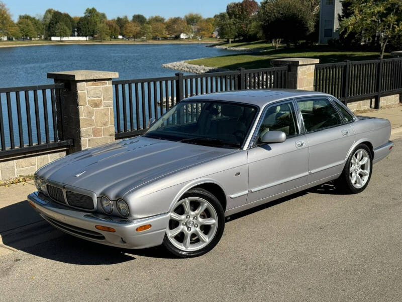 2002 Jaguar XJR 100