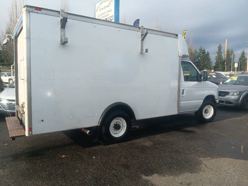 2012 Ford Econoline's photo