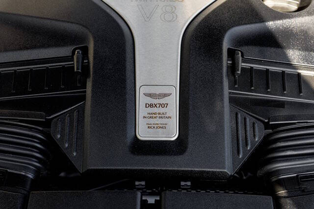 2025 Aston Martin DBX 707