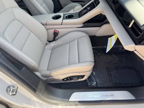 2025 Porsche Taycan 4