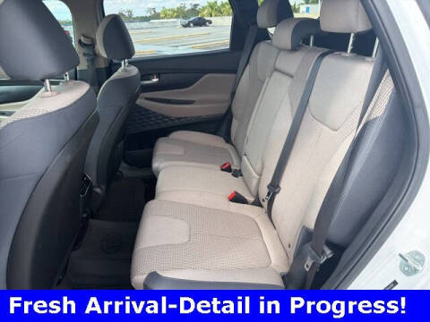 2023 Hyundai Santa Fe SE