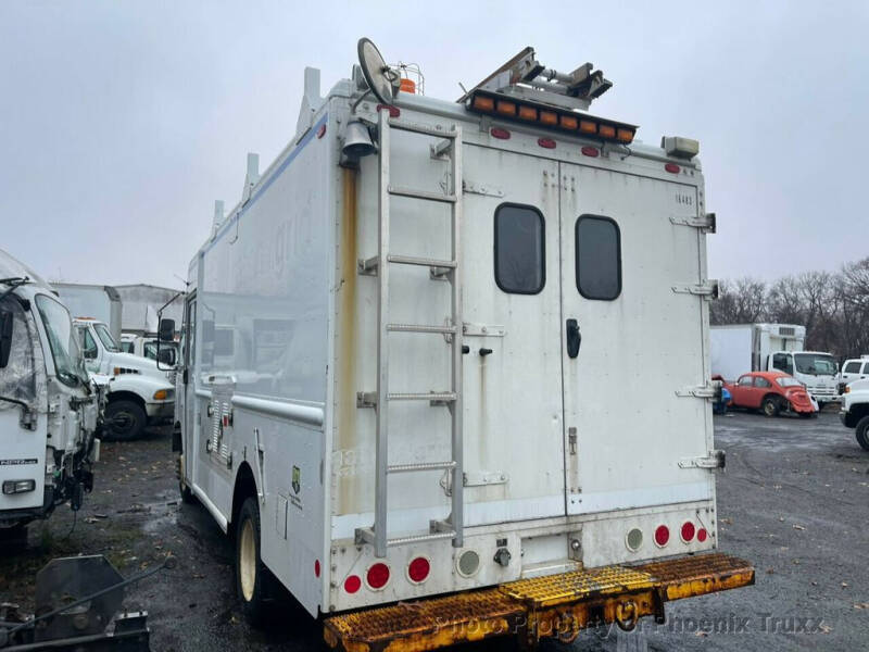 2011 Ford Stripped Chassis