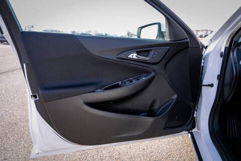 2025 Chevrolet Malibu LS