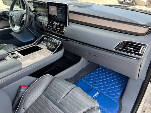 2020 Lincoln Navigator Black Label