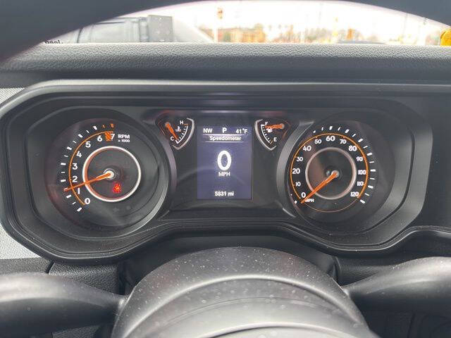 2025 Jeep Gladiator NightHawk