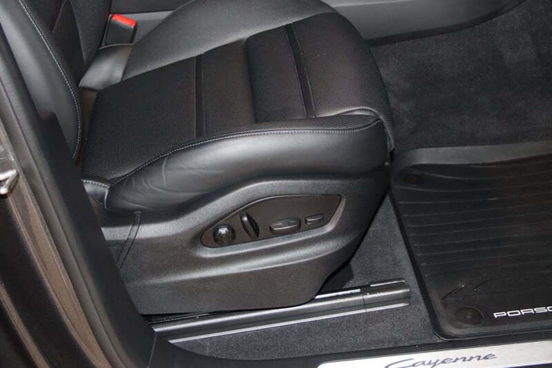 2024 Porsche Cayenne