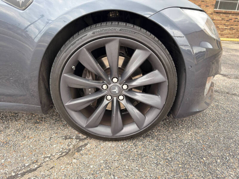 2016 Tesla Model S