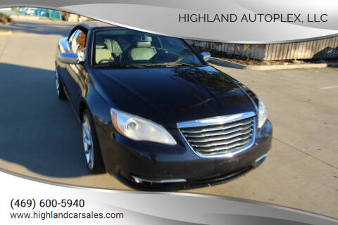 2011 Chrysler 200 Convertible for sale at Highland Autoplex, LLC in Dallas TX