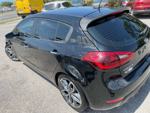 2016 Kia Forte5 SX