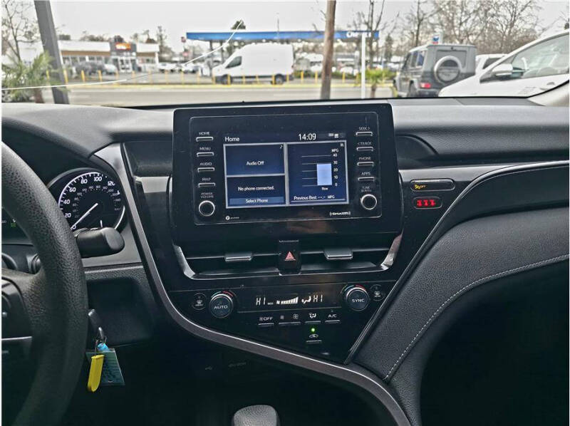 2023 Toyota Camry LE