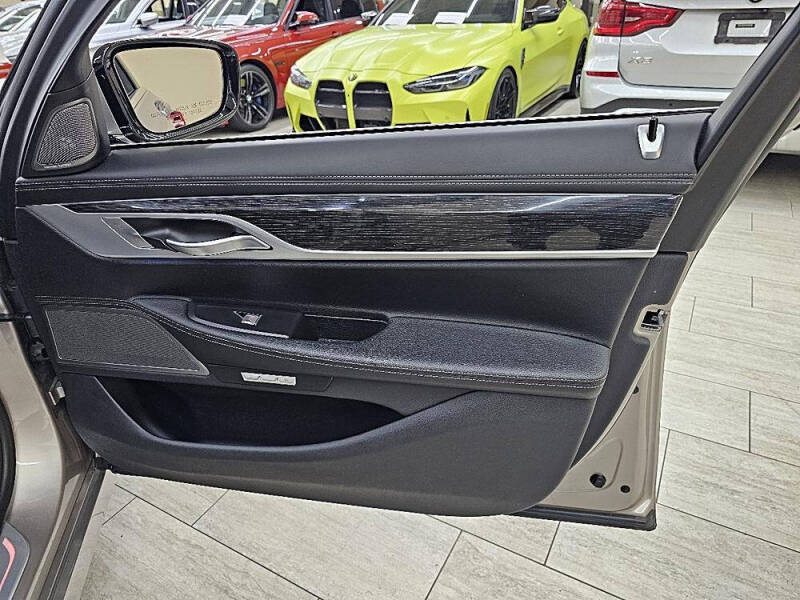 2017 BMW 7 Series 740i