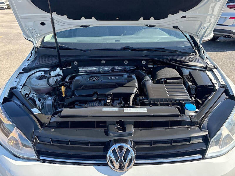2016 Volkswagen Golf