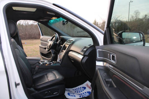 2016 Ford Explorer Sport