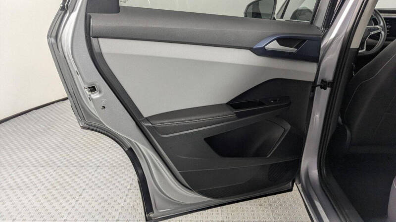 2024 Volkswagen Taos SE