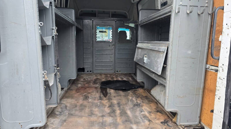 2015 Nissan NV 3500 HD SL