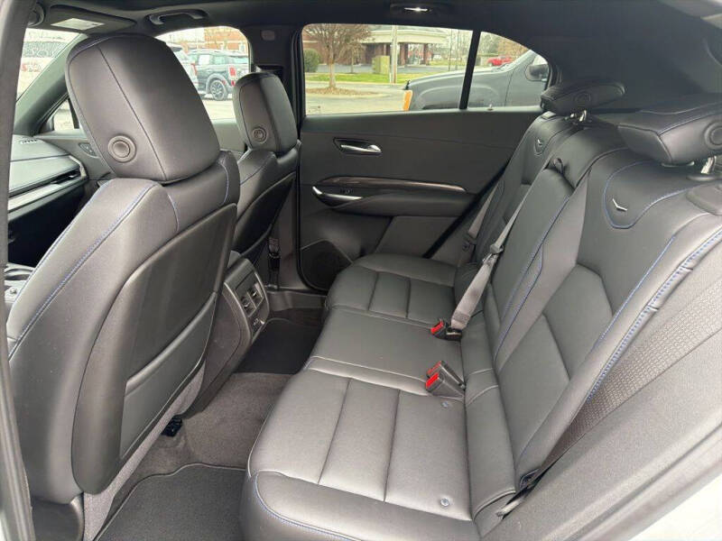 2025 Cadillac XT4 Sport