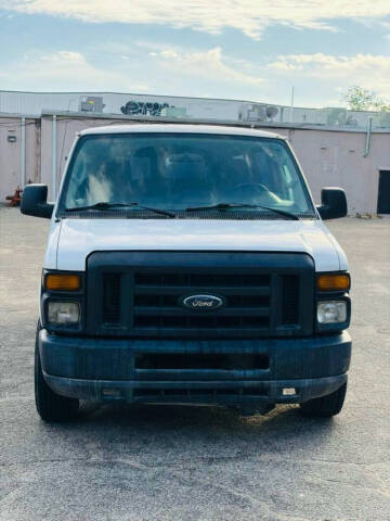 2014 Ford E-Series E-350 SD XL