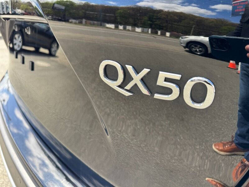 2019 Infiniti QX50 Essential