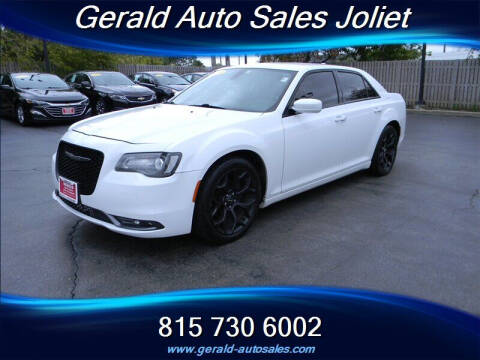 2019 Chrysler 300 for sale at Gerald Auto Sales in Joliet IL
