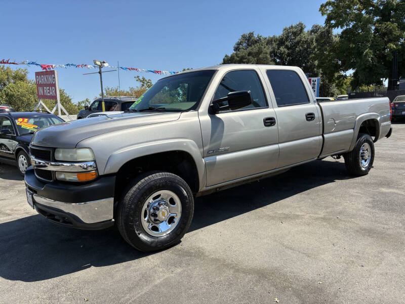2001 Chevrolet Silverado LS's photo